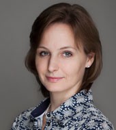 Елена Попова